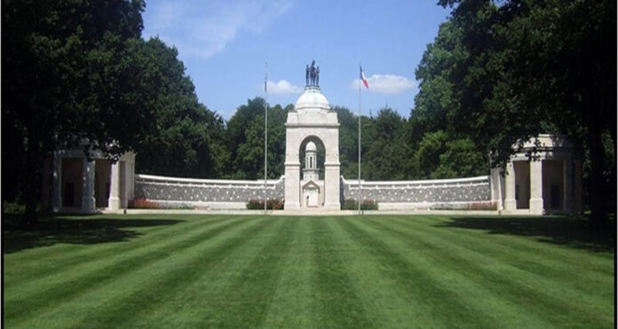 Who owns the site of the Delville Wood battlefield today