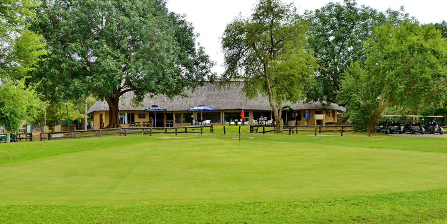 The golf club’s final hole the 18thwhere drinks can then be taken at the fully licences bar inside: PHOTO CREDIT: Skukuza Golf Club