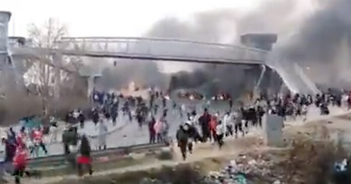 Tembisa-Protests Two People Fatally Shot During Violent Protests in Tembisa, Gauteng