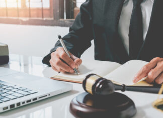 Only South Africans and Permanent Residents May Be Lawyers, Rules Concourt