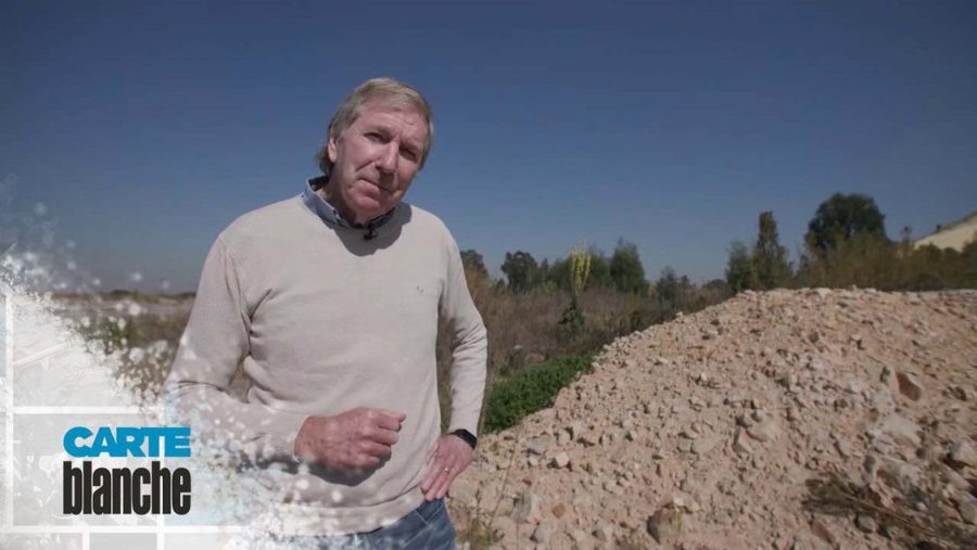 a dam mess carte blanche