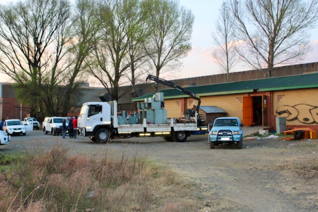 harrismith_power_extra_large On Sunday, residents waited outside this electricity substation at Maluti-A-Phofung municipality, pleading with the contractor to get power restored after a six day outage. But crucial components are only set to arrive on Thursday. Photo: Yamkela Mopeli