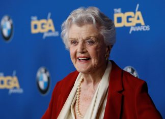 'Murder, She Wrote' Actress Angela Lansbury Dead at Age 96