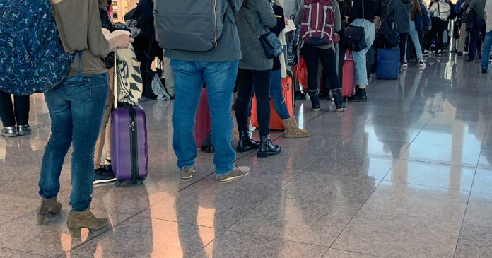 3 Hour Delays for Tourists at SA's OR Tambo International Airport with New Biometric Chaos 3 Hour Delays for Tourists at SA's OR Tambo International Airport with New Biometric Chaos