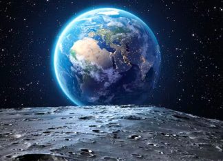 The moon is currently moving 3.8 cm away from the Earth every year. (Shutterstock)