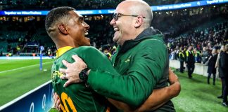 LONDON, ENGLAND - NOVEMBER 26: Jacques Nienaber, the head coach of South Africa celebrates with Damian Willemse after their victory during the Autumn International match between England and South Africa at Twickenham Stadium on November 26, 2022 in London, England. (Photo by David Rogers/Getty Images)