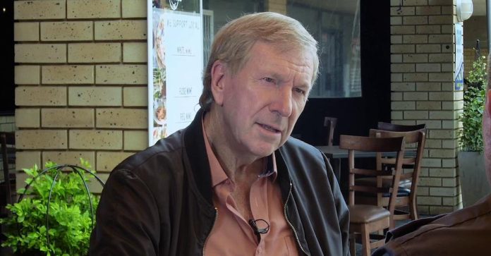 Derek Watts Tackles Toughest Interviews on Carte Blanche This Sunday Derek Watts Tackles Toughest Interviews on Carte Blanche This Sunday
