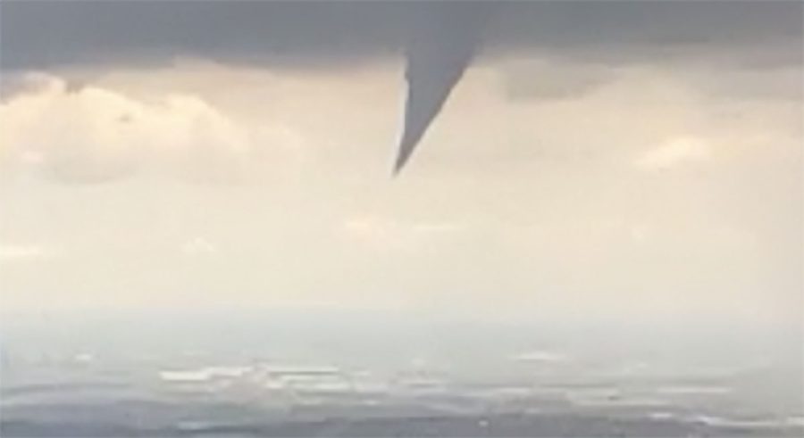 Passengers Flying into Joburg Spot Funnel Cloud