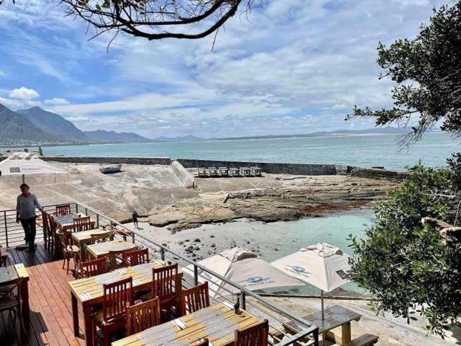 Perlemoen World's Best Hidden Gem is Nestled in South Africa - Hermanus Restaurant Wins at Paris Gala Event