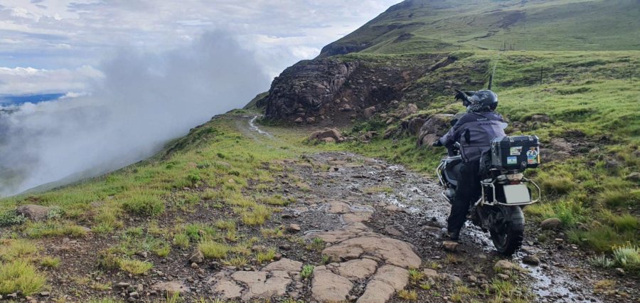 South African Hero in Rescue of 3 Men Off Notorious Mountain Pass