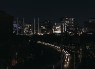 South Africa’s power crisis: going off the grid works for the wealthy