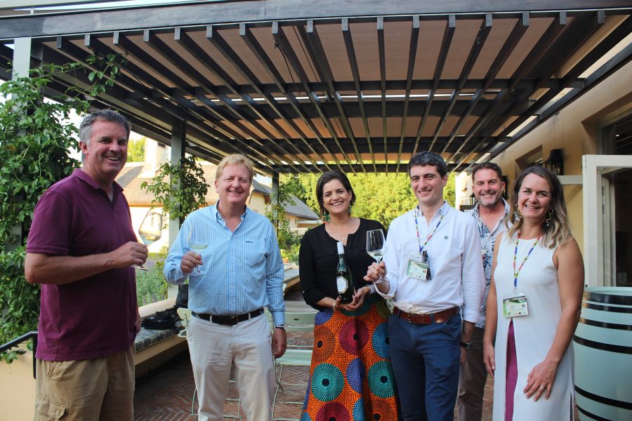 Vergelegen winemaker Luke O’Cuinneagain, Vergelegen Managing Director Wayne Coetzer, Vergelegen Marketing Consultant Caroline van Schalkwyk, Vinopres CEO Quentin Havaux, Groote Post winemaker Lukas Wentzel, and wine judge Dr Carien Coetzee, representing Sauvignon Blanc South Africa. Photo: Judy Bryant