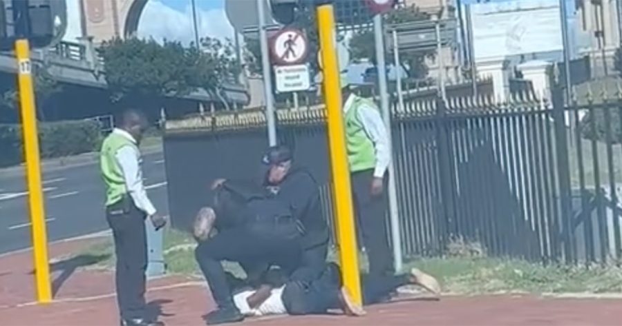 Canal Walk security praised for taking down criminal on the run