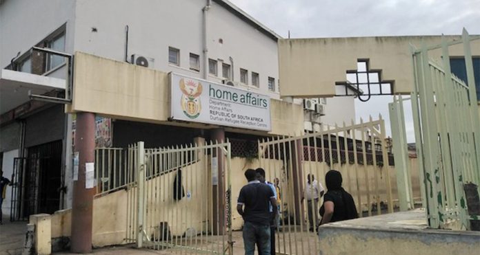 immigration-detention-hotline Immigration activists launch detention hotline as calls for help increase
