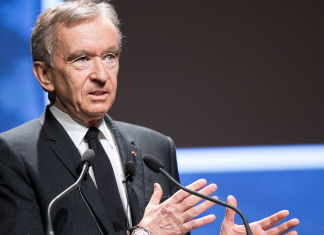 Bernard Arnault world's richest man LVMH