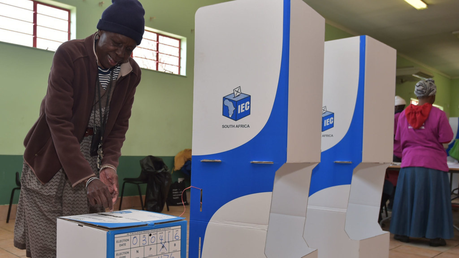 IEC urges voters to apply for alternative voting stations online - SA ...