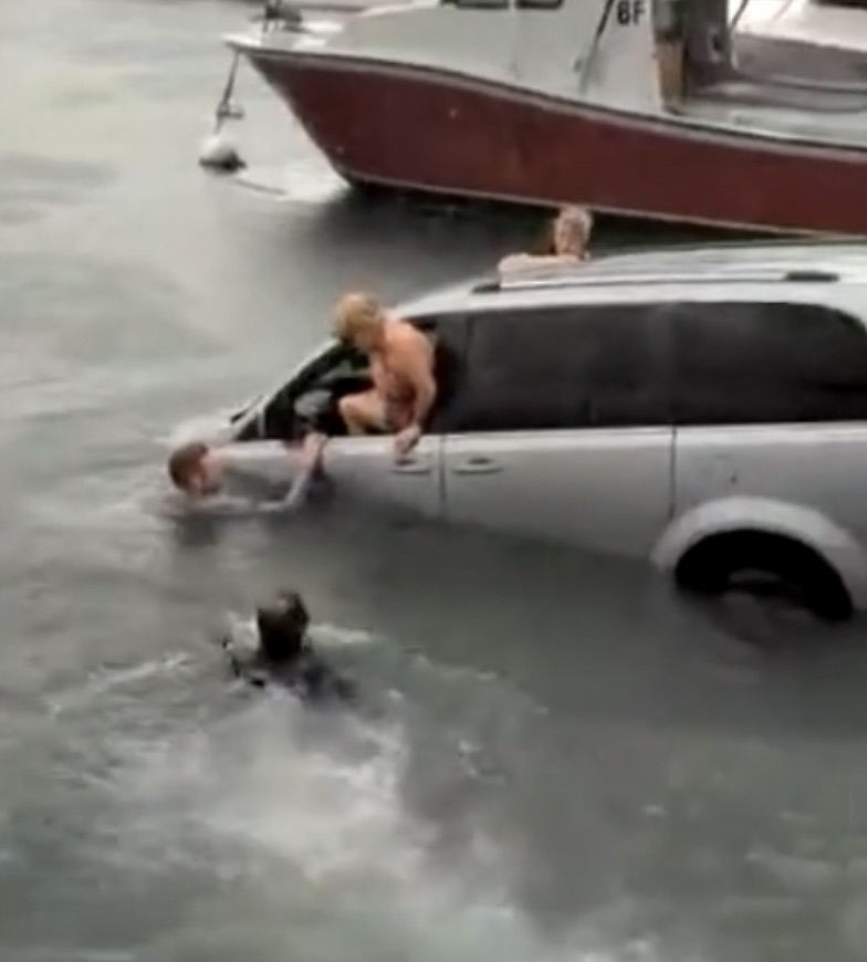 South African heroes rescue women from sinking car in Hawaii