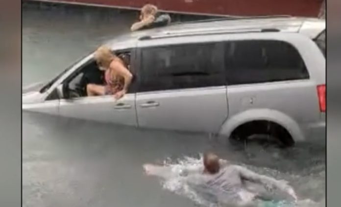 South African heroes rescue women from sinking car in Hawaii South African heroes rescue women from sinking car in Hawaii