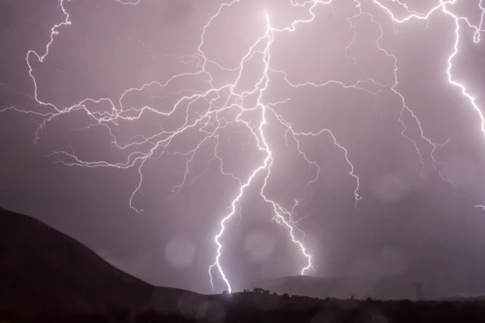 lightning strikes water lightning strikes water