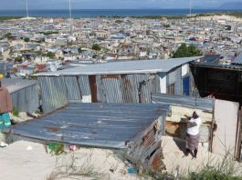 Standoff between shack dwellers and sand mining company in Khayelitsha