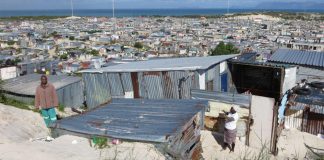 Standoff between shack dwellers and sand mining company in Khayelitsha