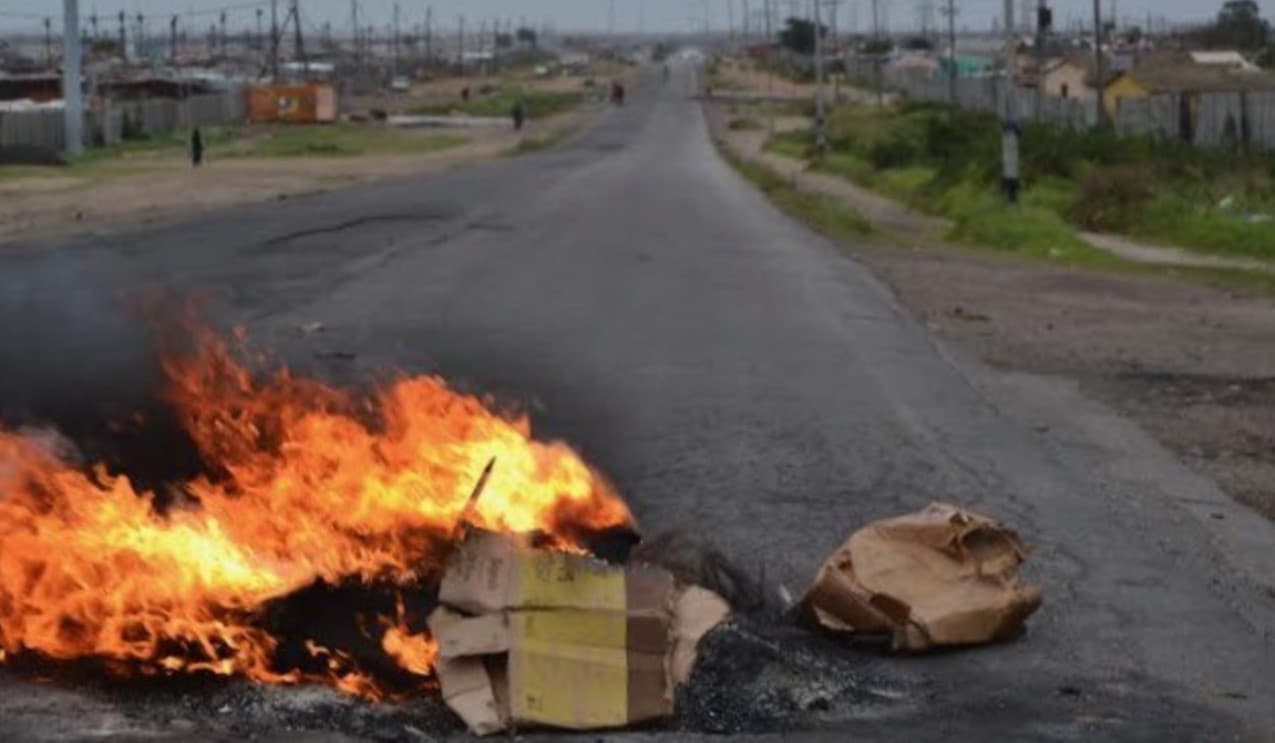 gauteng protesters naked