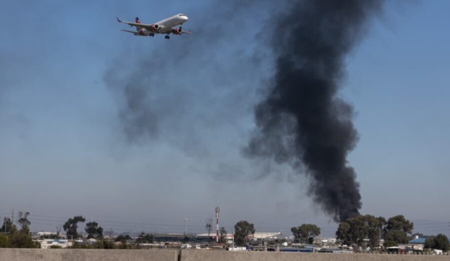 Taxi drivers chase school children in day of violence in Cape Town