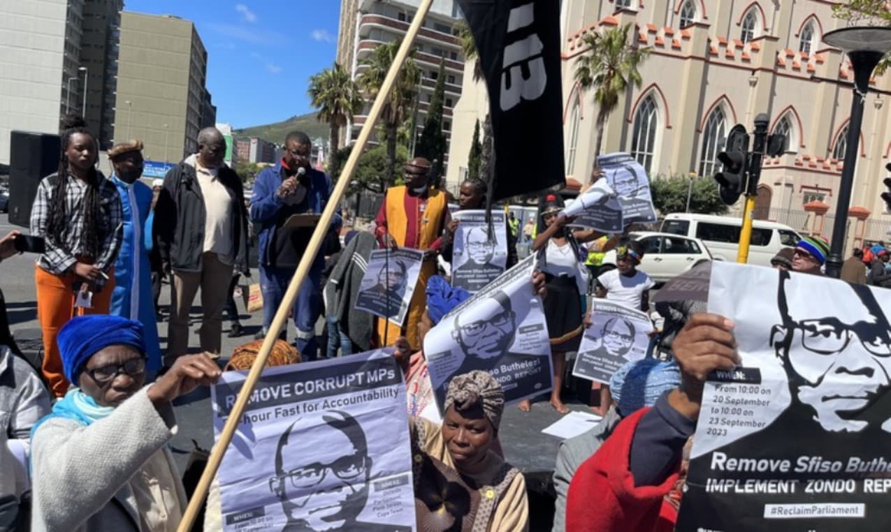 Protesters end three-day fast outside Parliament