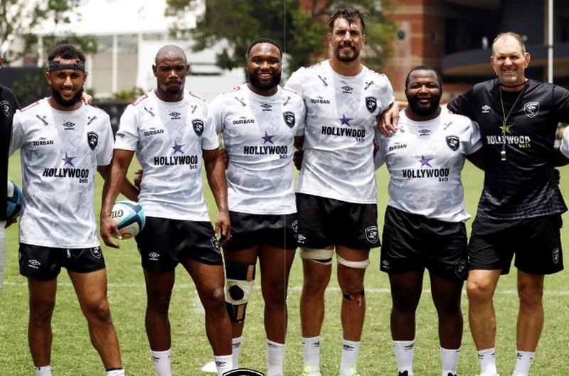 Sharks in crisis: Can Etzebeth save them from drowning?