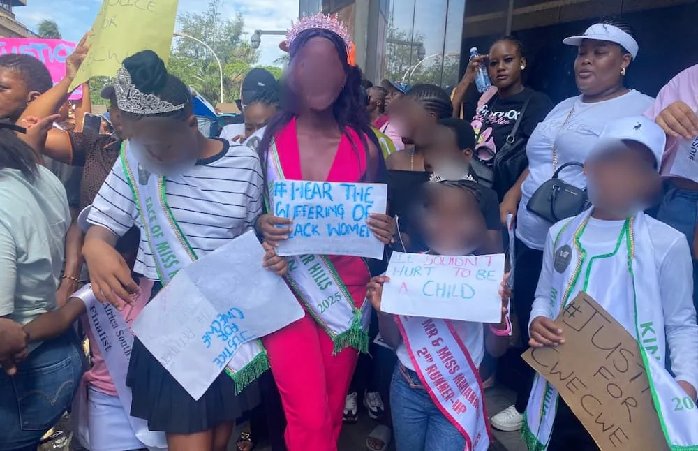 Youngsters also came in numbers to show support for young Cwecwe.