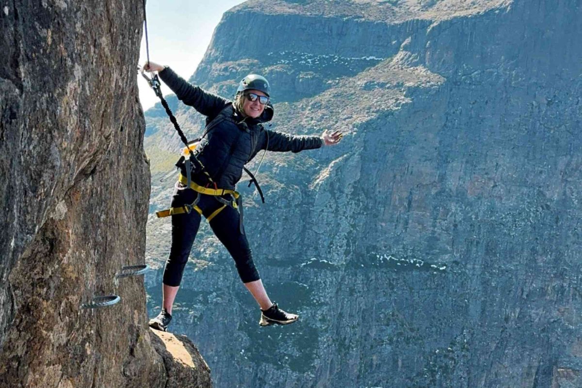 Zanel Viljoen taking on Dragon’s Tail Via Ferrata Drakensberg.