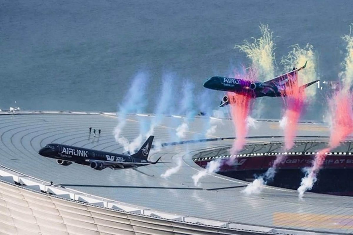A flyover stole the spotlight as the Springboks beat the All Blacks, leaving fans worldwide rather talking about Airlink's low pass.