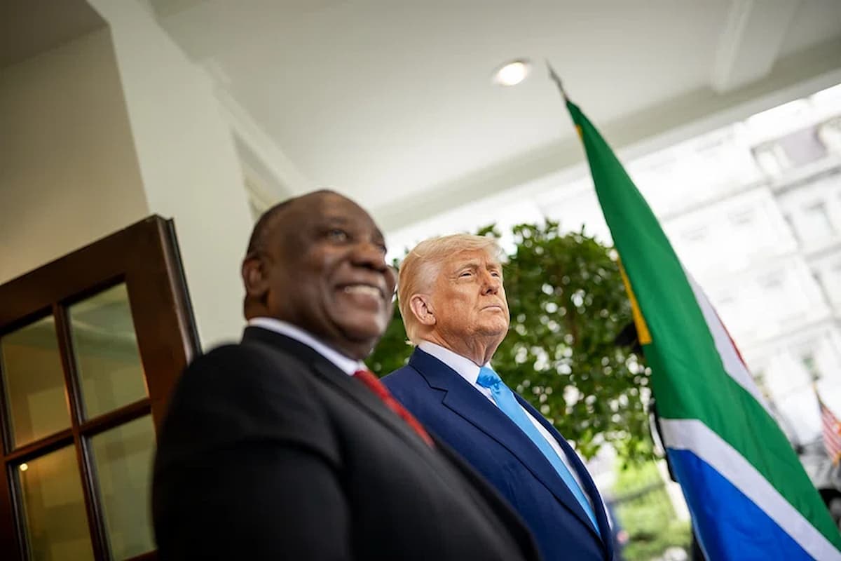 Presidents Cyril Ramaphosa and Donald Trump, at the White House on 21 May 2025. This image accompanies an article titled 'Financial markets prove South Africa is fulfilling true potential, says 'Bloomberg News' ex-editor'