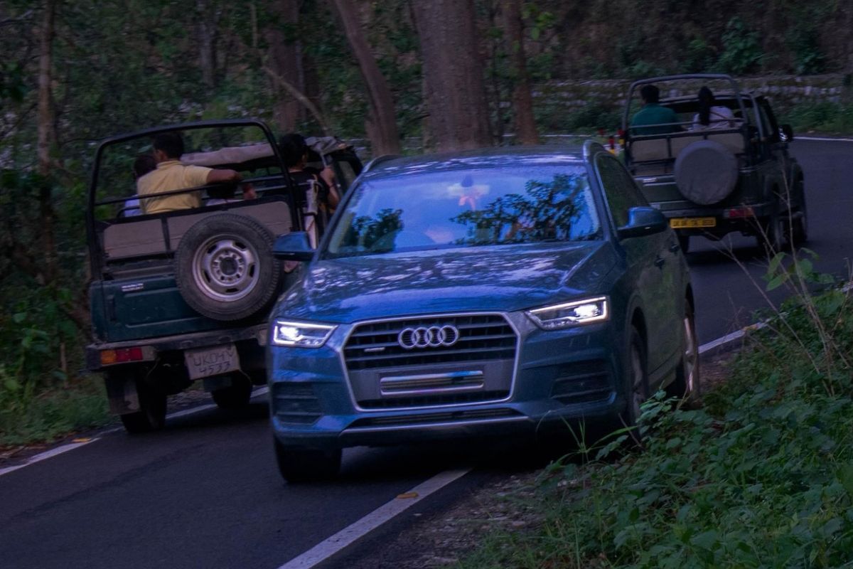 Driving to a holiday destination this December? Discover fuel costs, tolls and travel expenses, plus clever ways to save money.