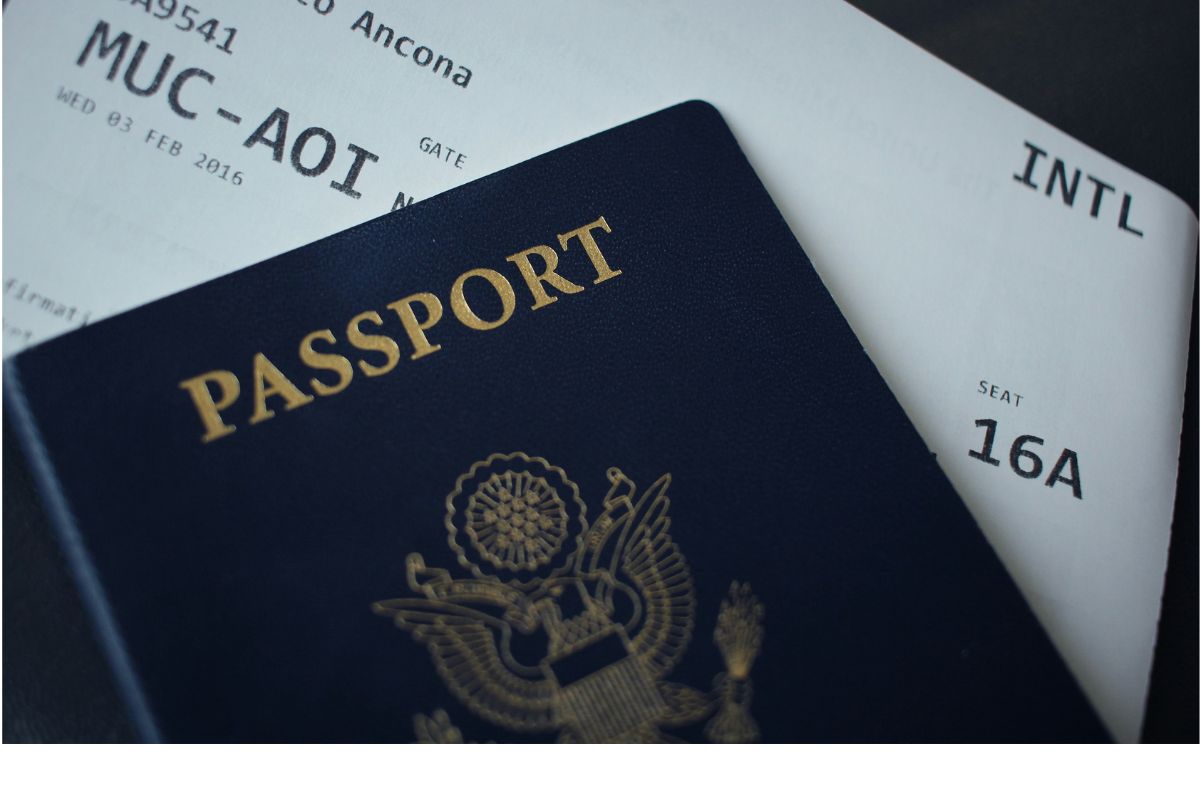 Renewing a visa in South Africa just became easier. Foreign nationals can apply closer to expiry under a retrospective Home Affairs waiver.